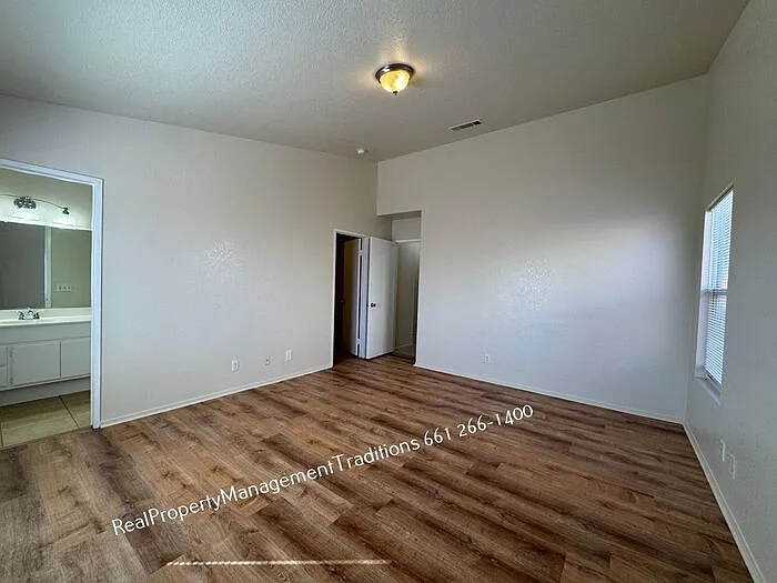 3316 Kaylyn St — Photo 8