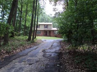 2387 Fairmount Rd, Hampstead, MD 21074