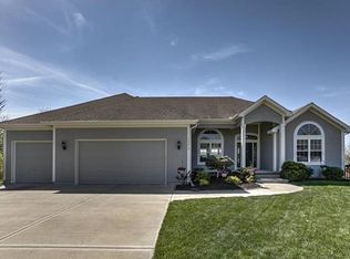 15019 Craig St, Basehor, KS 66007