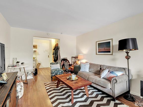 3rd image of 650 Washington St #6T