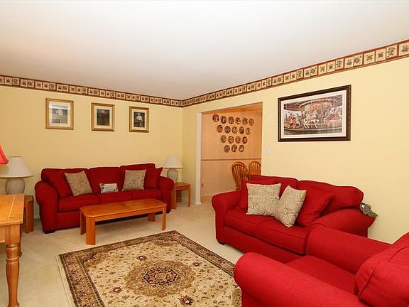 5th image of 773 Exmoor Dr