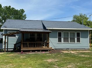 1952 W 16th Rd, Mesick, MI 49668