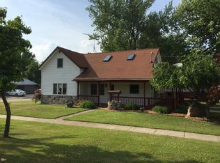 209 E Thatcher St, Woodland, MI