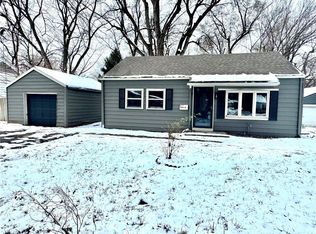 8416 Greenwood Rd, Raytown, MO 64138