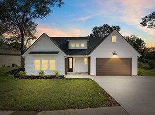 1205 S Main St, Fountain Inn, SC 29644