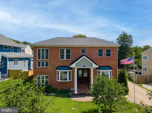 33 N Donelson St, Alexandria, VA 22304