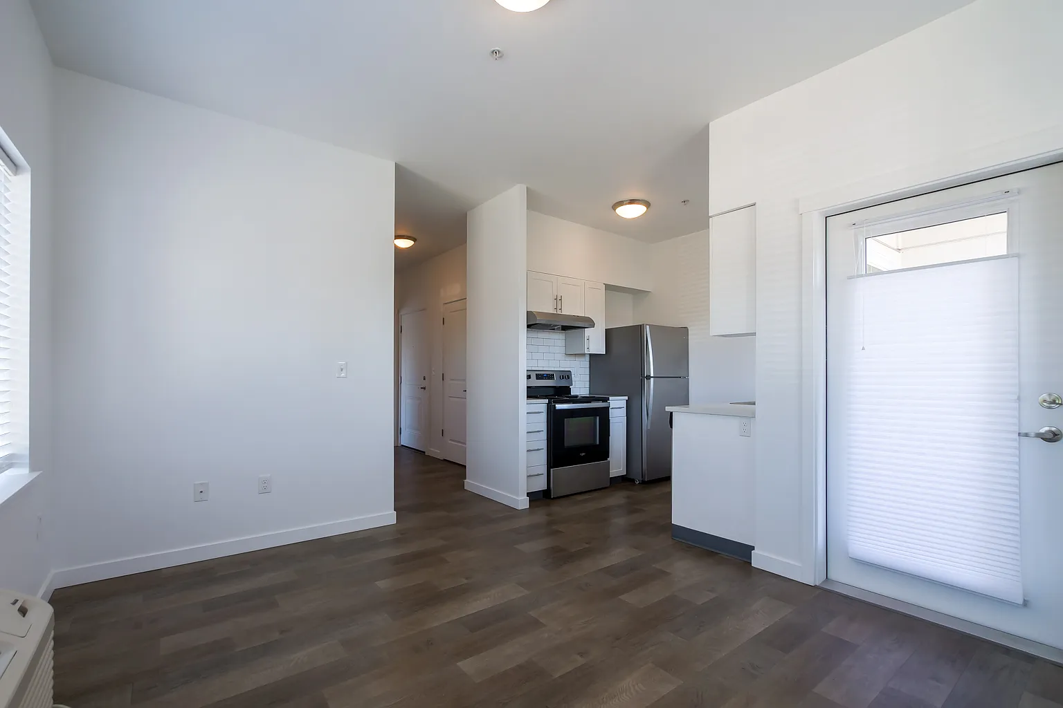 Lombard Apartments — Photo 3