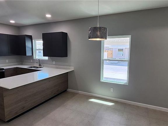 3rd image of 810 N Abbey Ave #3