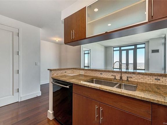 2nd image of 175 Huguenot St Unit 3105