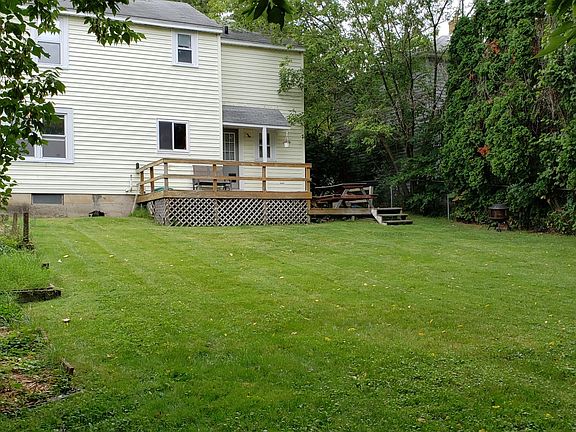 5th image of 740 Grand Ave NE