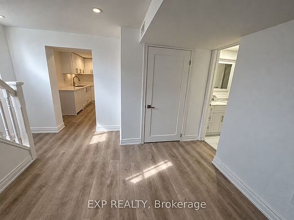 4th image of 54 Shaunavon Heights Cres
