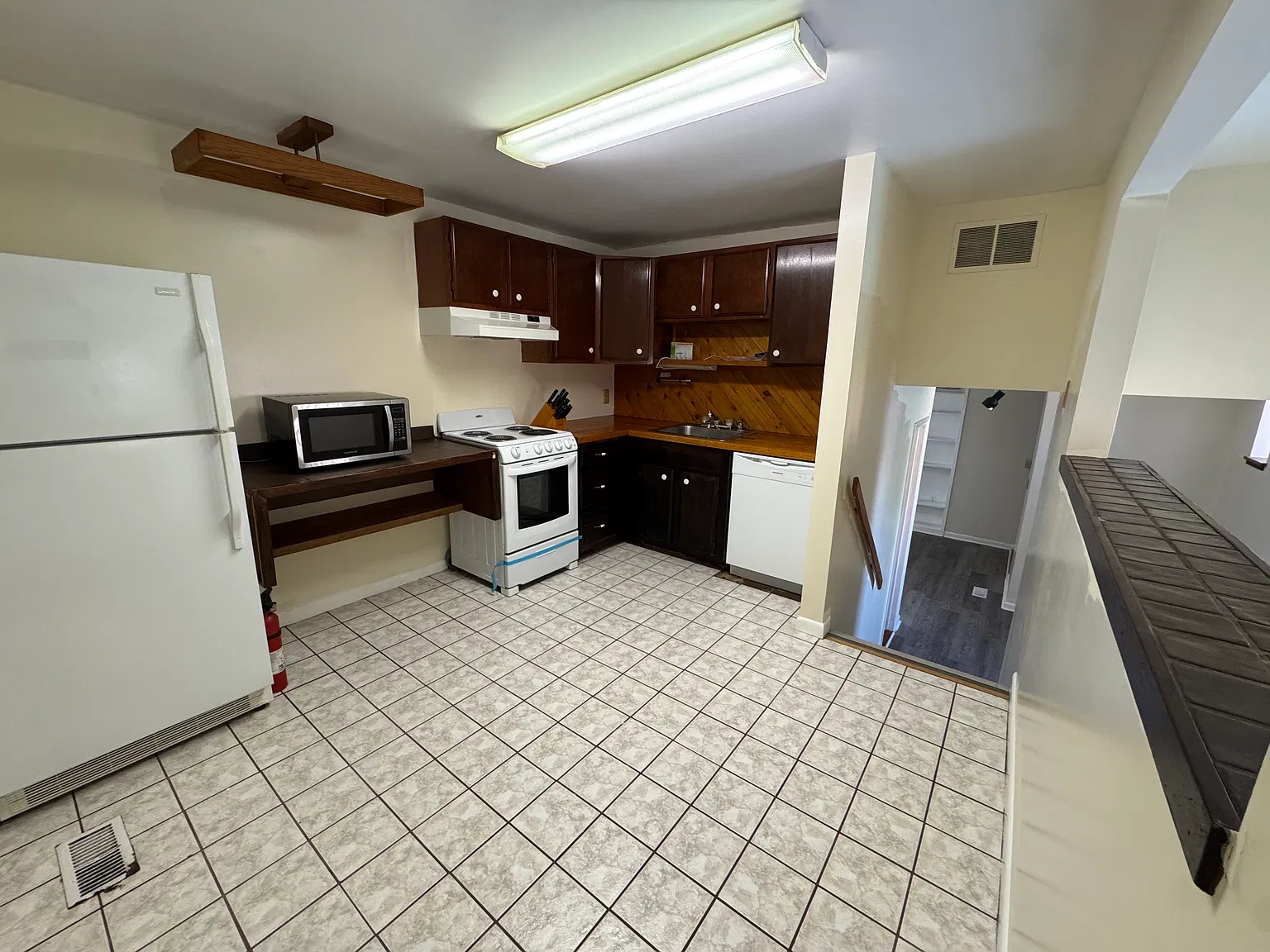 1 bed, 690 sqft, $1,400 — Photo 4