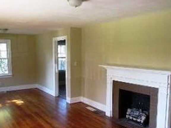 4th image of 1206 Franklin Dr