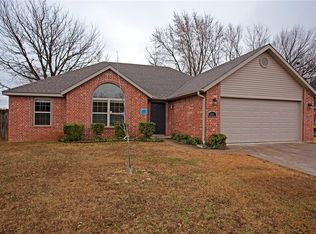 1901 SW E St, Bentonville, AR 72712