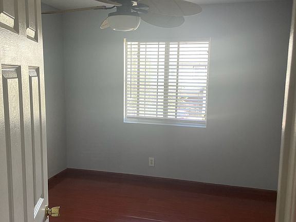 5th image of 354 Cypress Ct