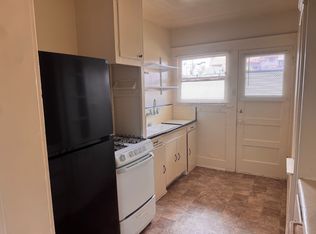 390 Newport Ave #390, Long Beach, CA 90814