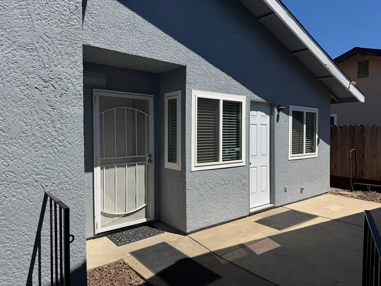 3 bed, 1148 sqft, $2,450 — Photo 3