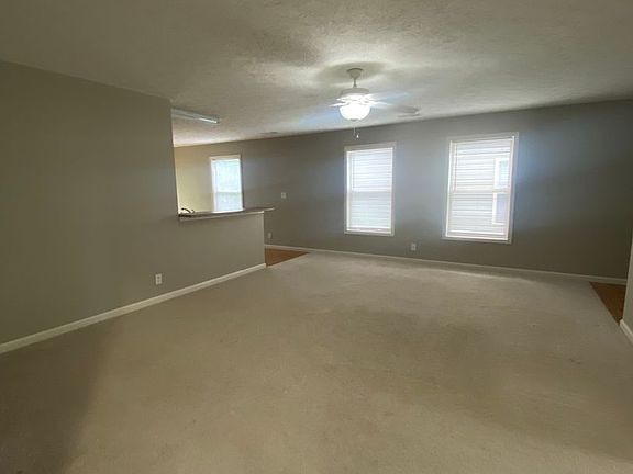4th image of 1361 Sourgum Ln