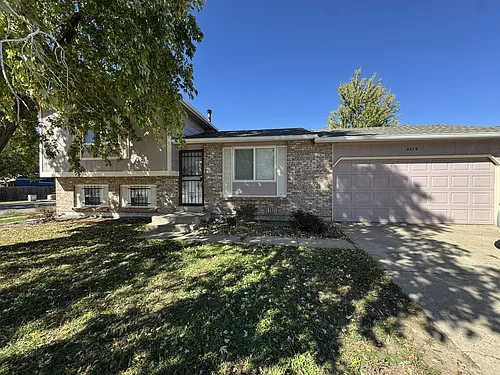 4279 Freeport Way Photo 1