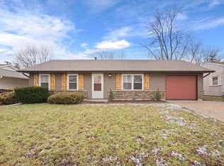 821 E Streamwood Blvd, Streamwood, IL 60107