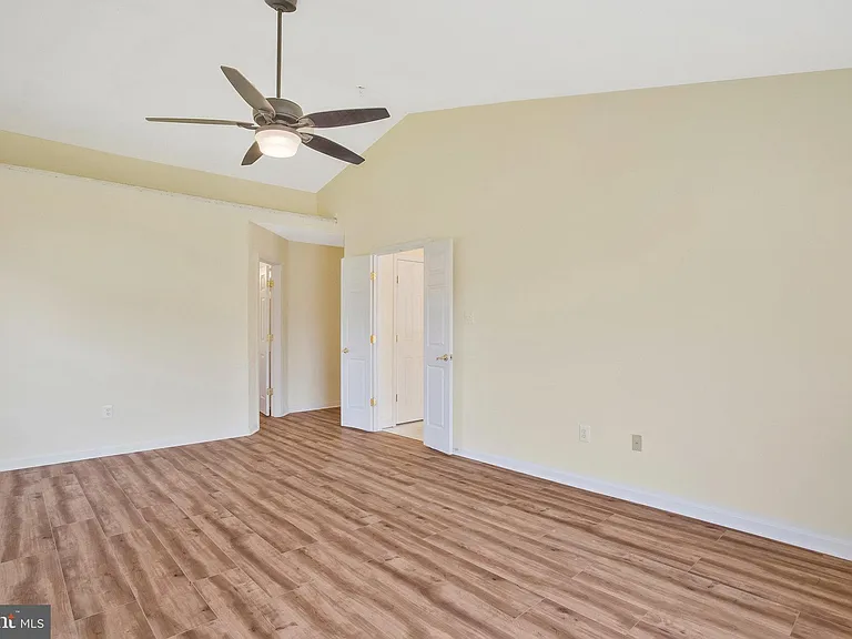 9112 Granite Ct — Photo 41
