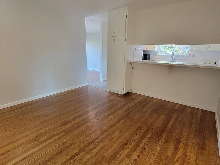 1013 Tulip Dr — Photo 11