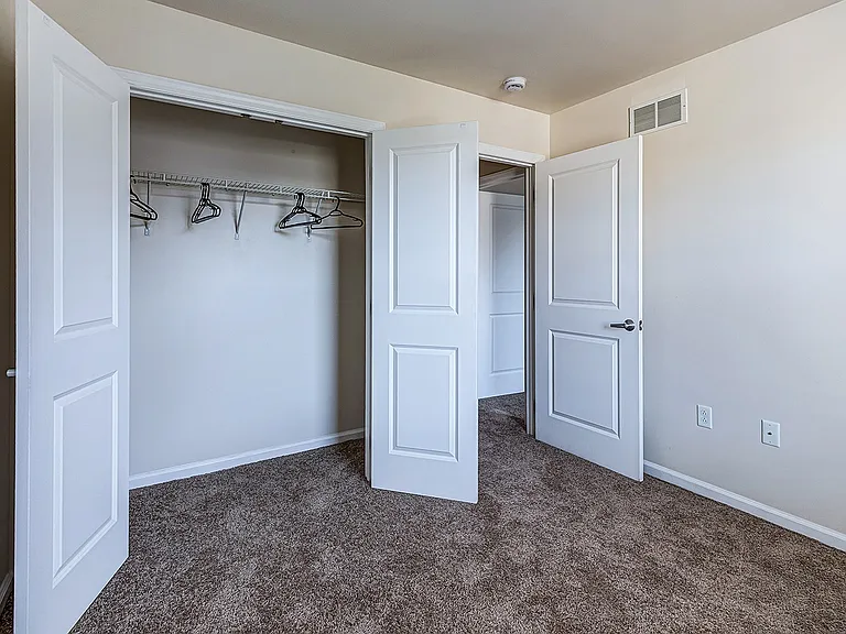 Fairfield Apartments — Photo 17