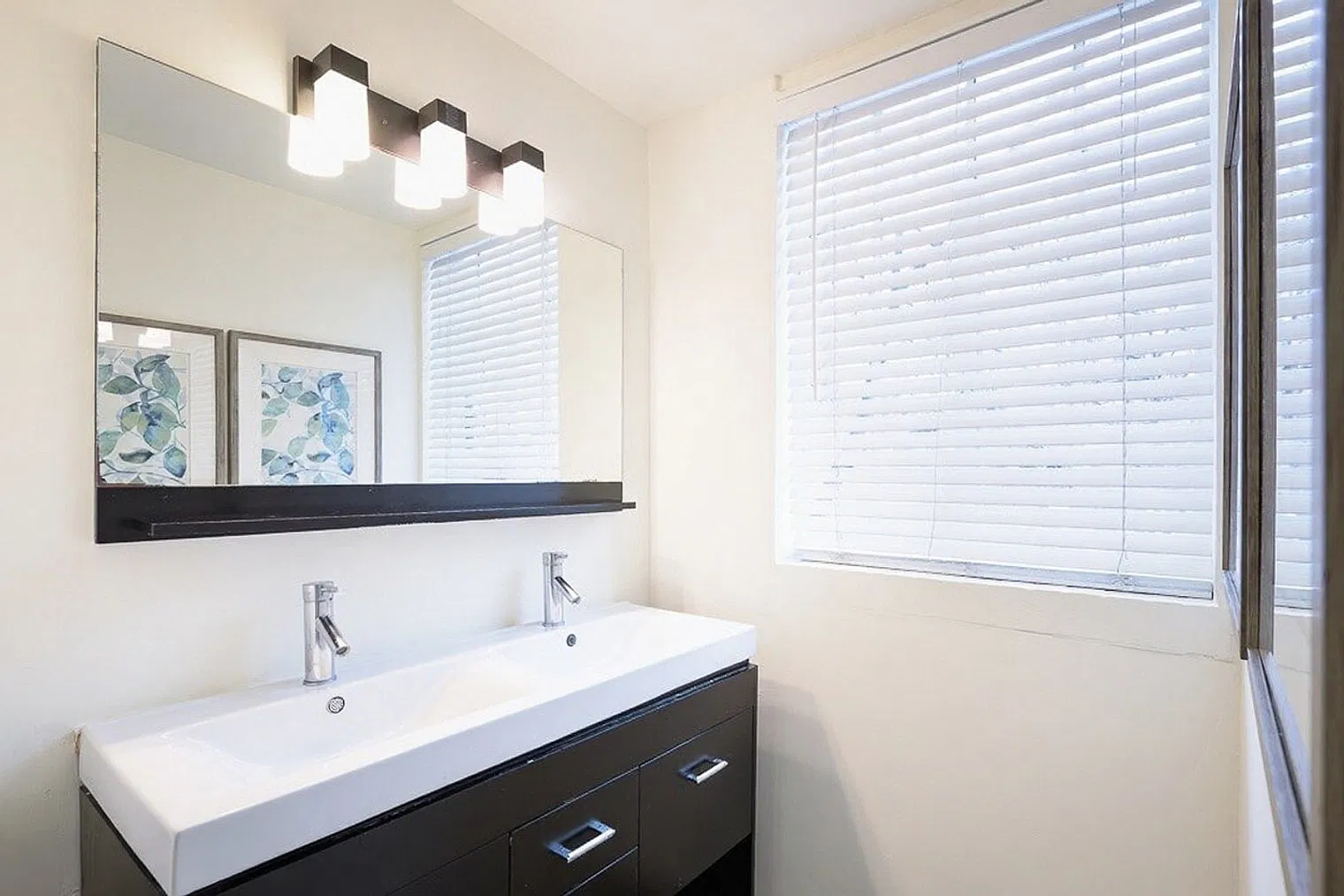 2 bed, 1.0 bath, $5,944 — Photo 4