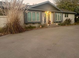 403 E Greenwood Ave, Johnson, KS 67855