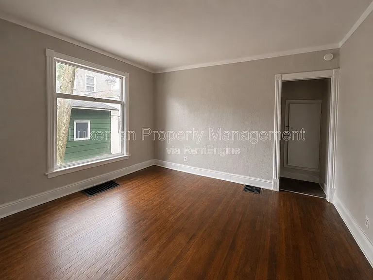 609 Pearl St #1 — Photo 3