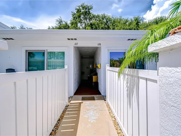 1655 S Highland Ave APT B118, Largo, FL 33756