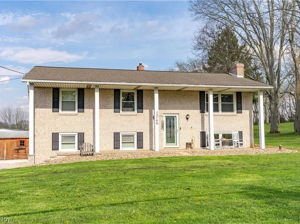 13700 Market Ave N, Hartville, OH 44632