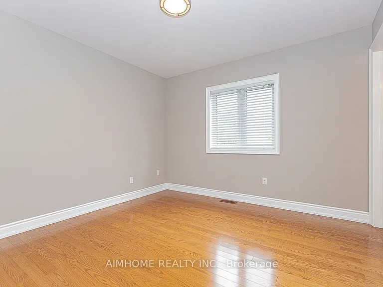 395 Princess Ave — Photo 22