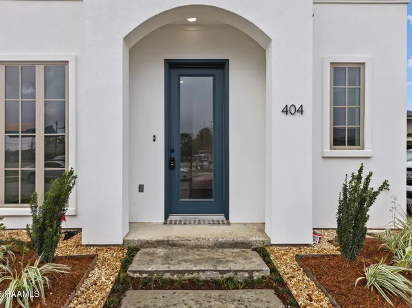 805 Broyles St #404, Youngsville, LA 70592