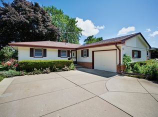 3286 S 91st St, Milwaukee, WI 53227