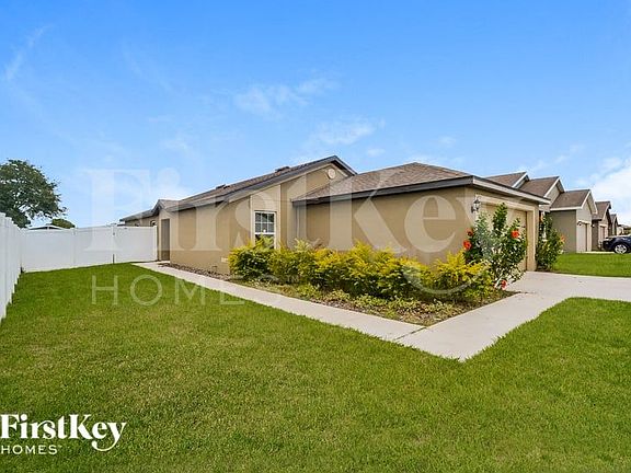 2nd image of 437 Kensington View Dr