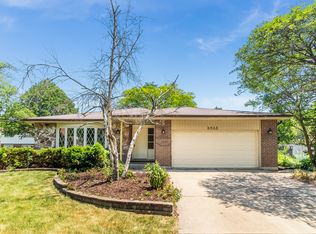 8583 Beller Ct, Darien, IL