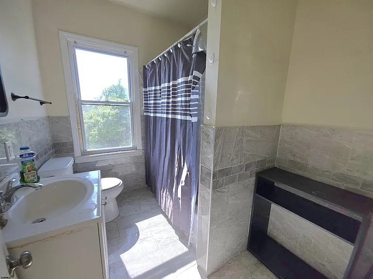 1404 Madison Ave — Photo 20