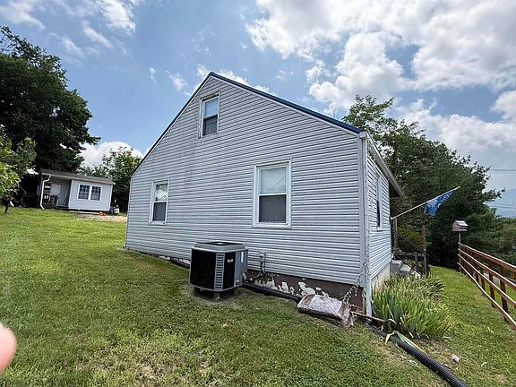 4th image of 600 Woodland Rd