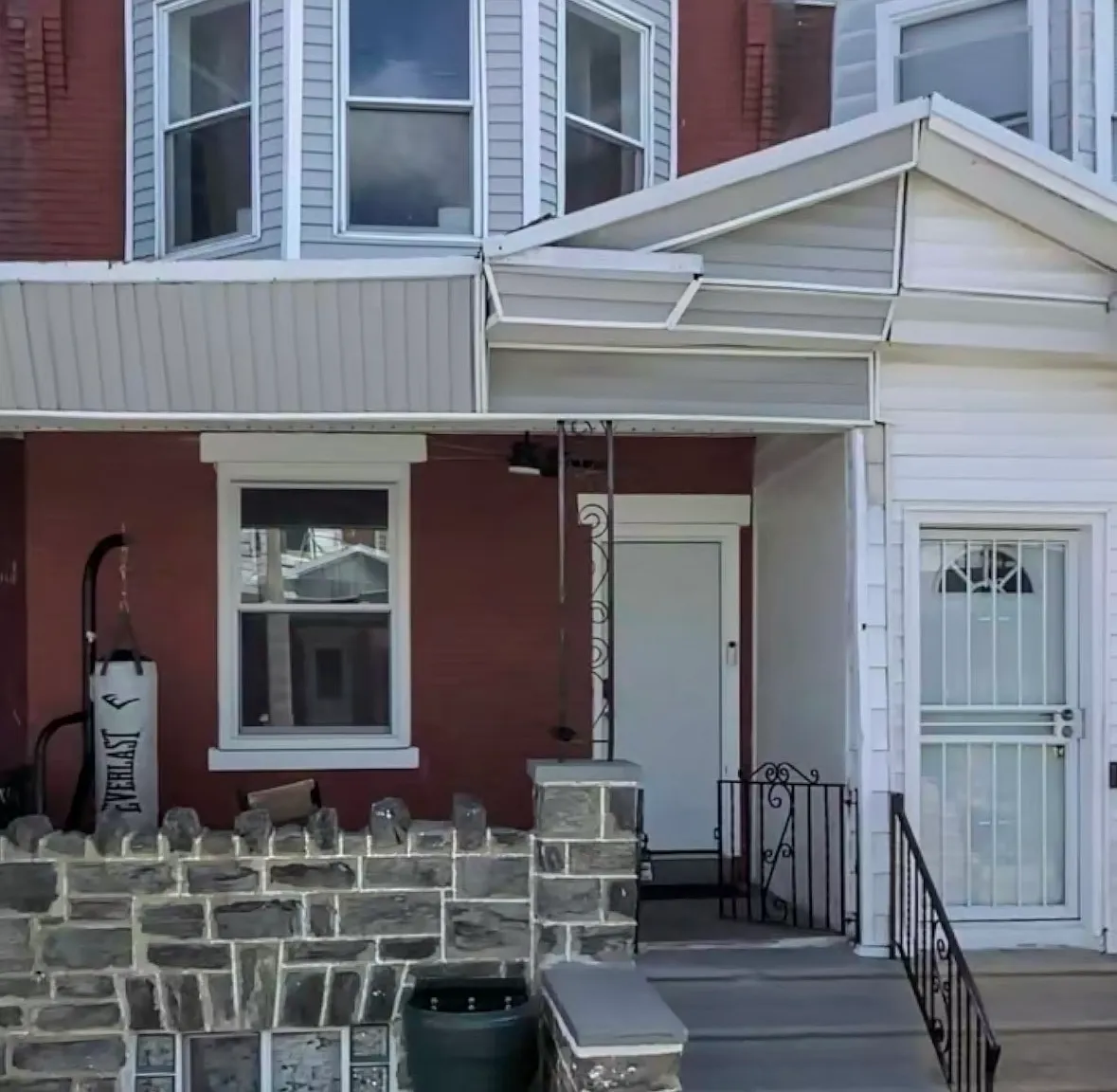 3 bed, 1080 sqft, $600 — Photo 1