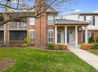 3498 Tremonte Cir N, Rochester, MI 48306