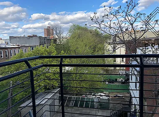 Rented by ERNY LLC | media 18