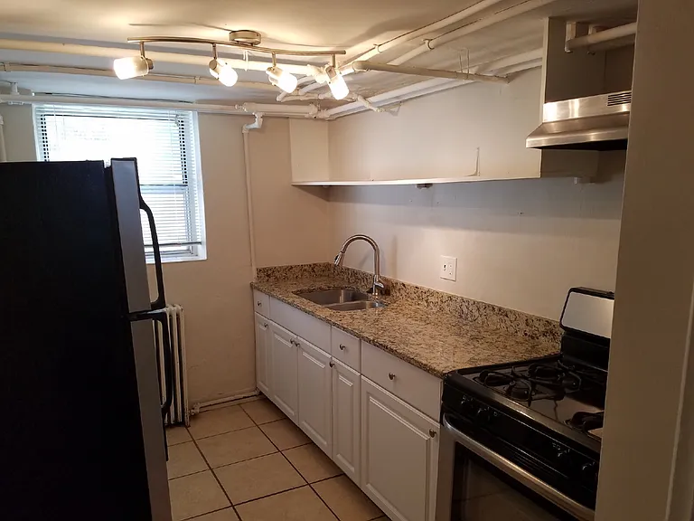 1408 N Jersey St — Photo 11