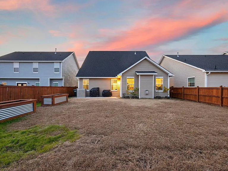 622A Pendleton Dr — Photo 42