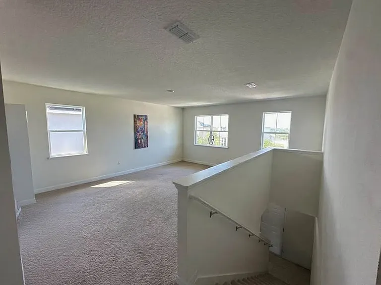 1573 Tali Ln — Photo 3