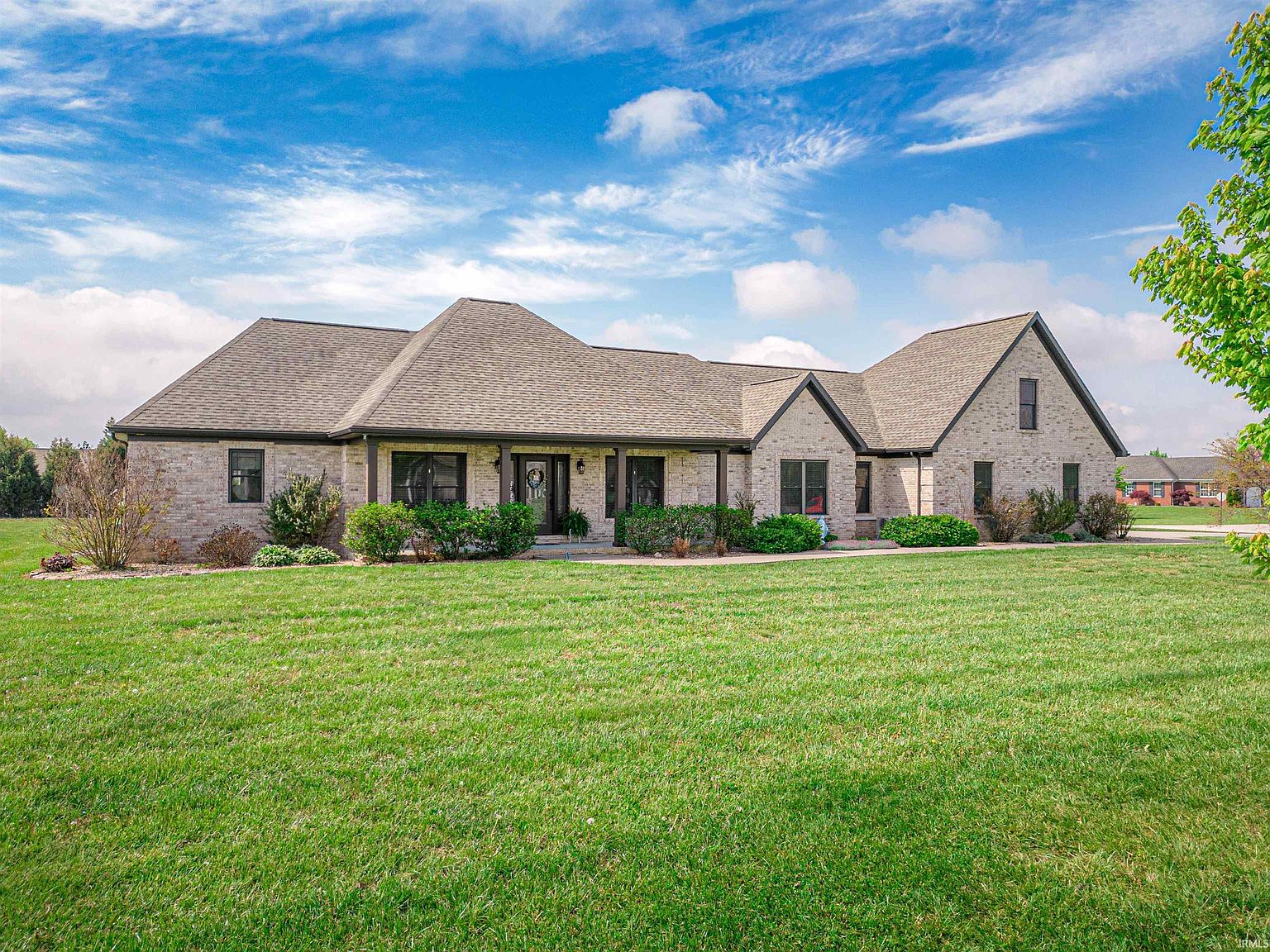 1389 W Wheatland Ct, Haubstadt, IN 47639 MLS 202305764 Zillow