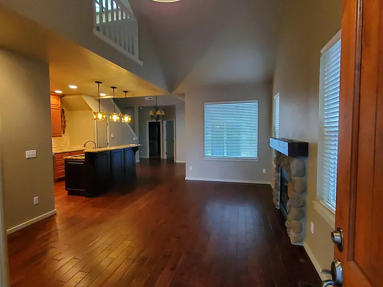 1070 SE Garrison Village Way — Photo 15