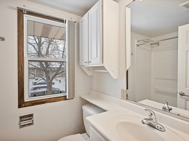 Oak Street Townhomes — Photo 12