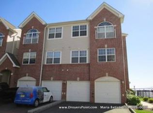 62 Tottenham Ct, Jersey City, NJ 07305