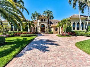 228 Sharwood Dr, Naples, FL 34110